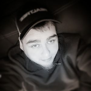 Meet your Posher, Caleb